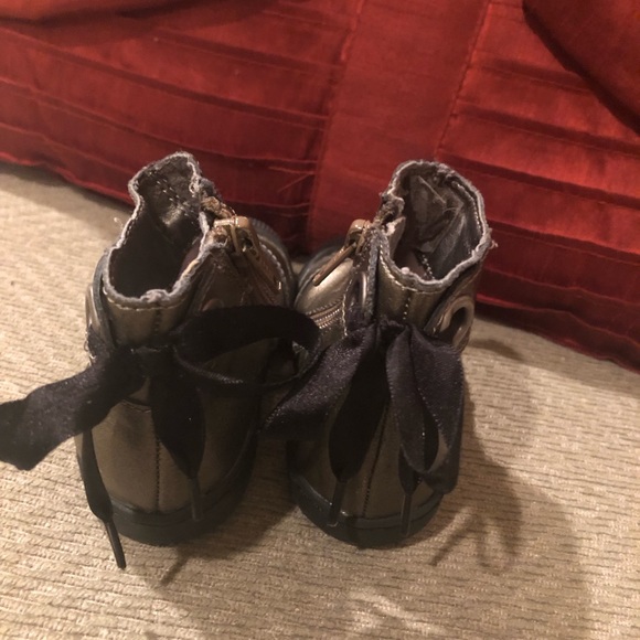 Girl’s matte gold ankle boots - Picture 4 of 4